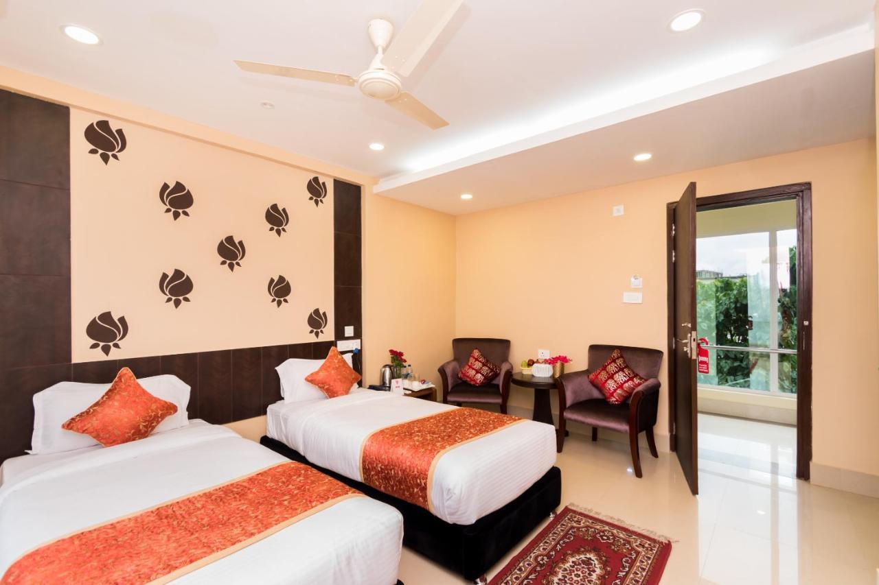 Central Courtyard Boutique Hotel Siliguri Bagian luar foto