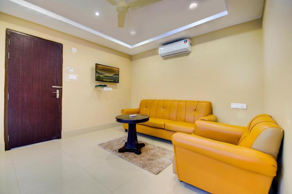 Central Courtyard Boutique Hotel Siliguri Bagian luar foto