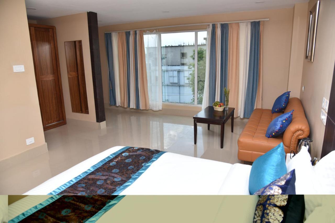 Central Courtyard Boutique Hotel Siliguri Bagian luar foto